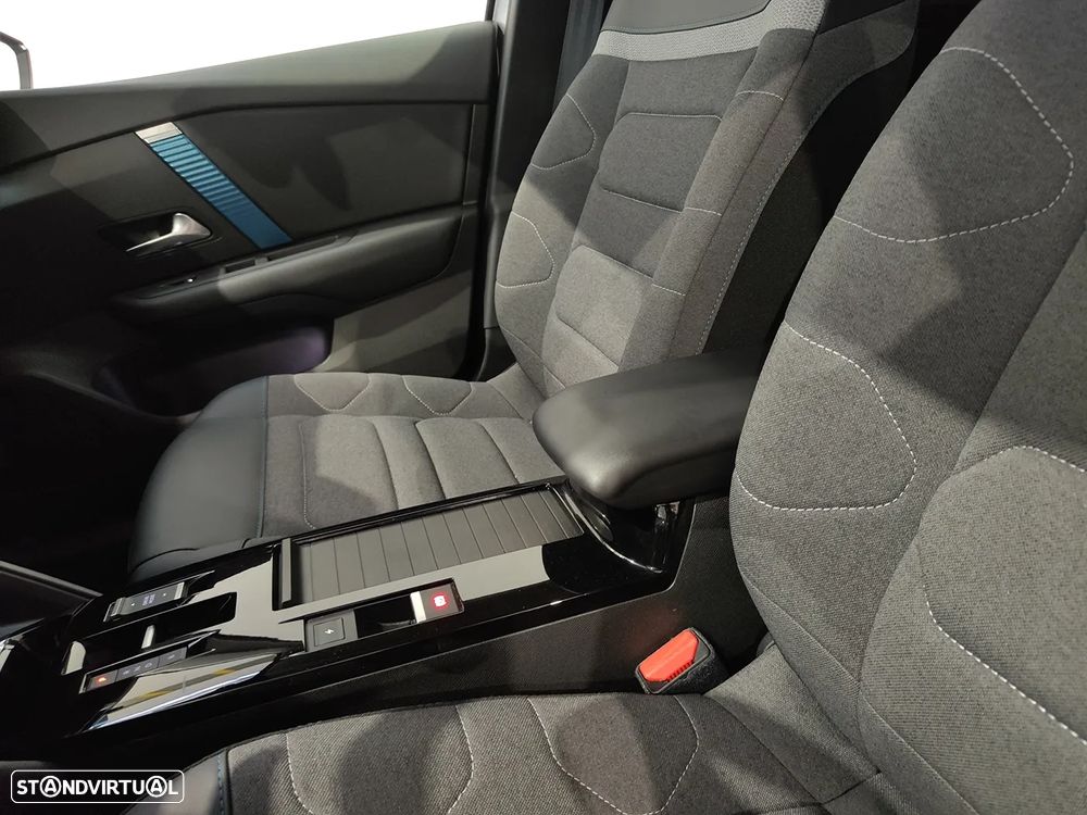 Citroën e-C4 50 kWh Plus - 17