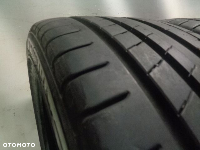 YOKOHAMA ADVAN SPORT V107 225/40ZR18 92Y - 2