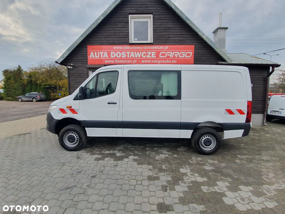 Mercedes-Benz Sprinter - 9