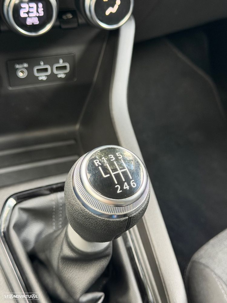 Renault Clio 1.0 TCe Intens - 17