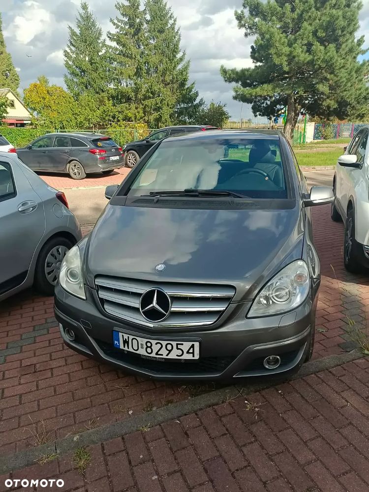 Mercedes-Benz Klasa B 180 - 1