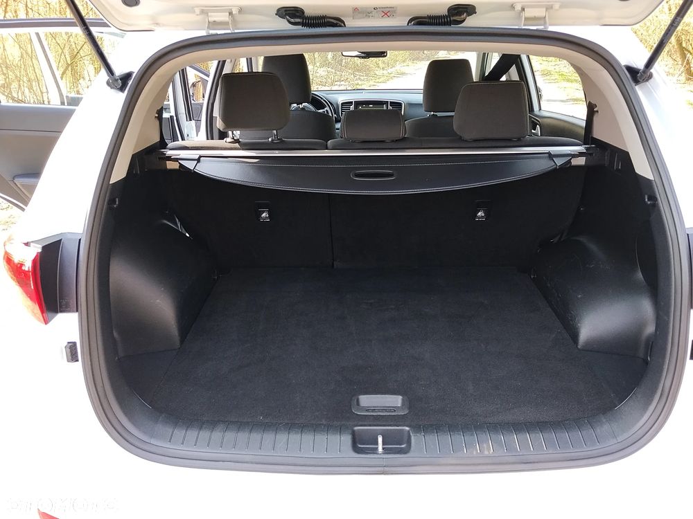 Kia Sportage 1.6 GDI 2WD DREAM-TEAM EDITION - 12