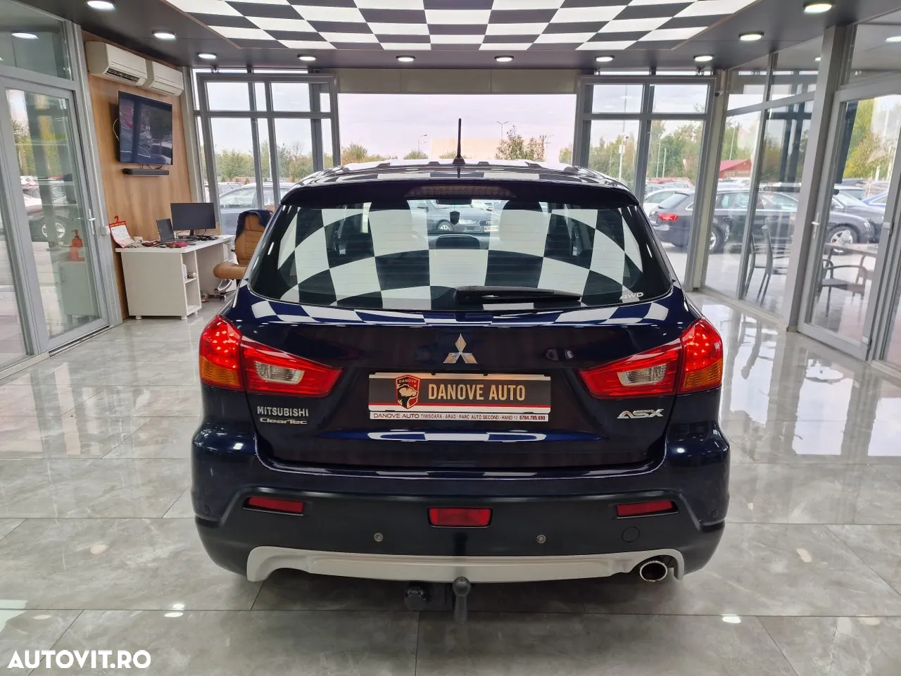 Mitsubishi ASX - 10