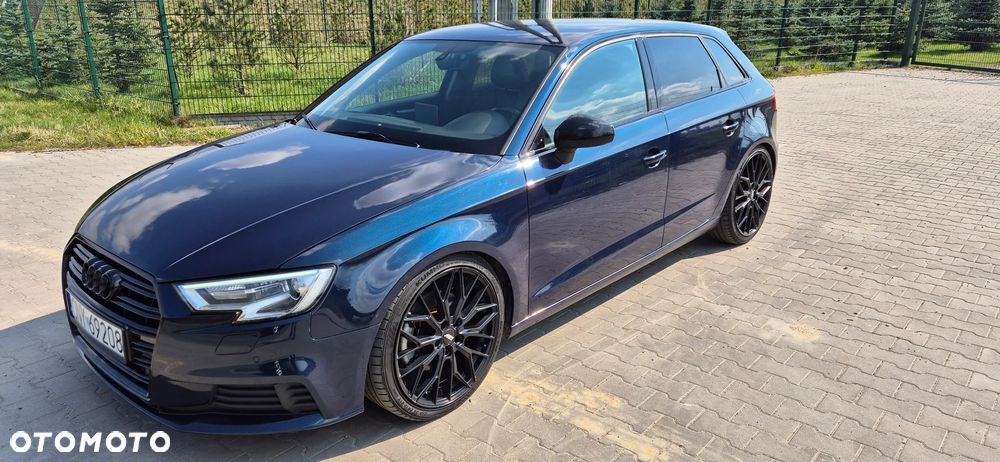 Audi A3 Sportback - 1