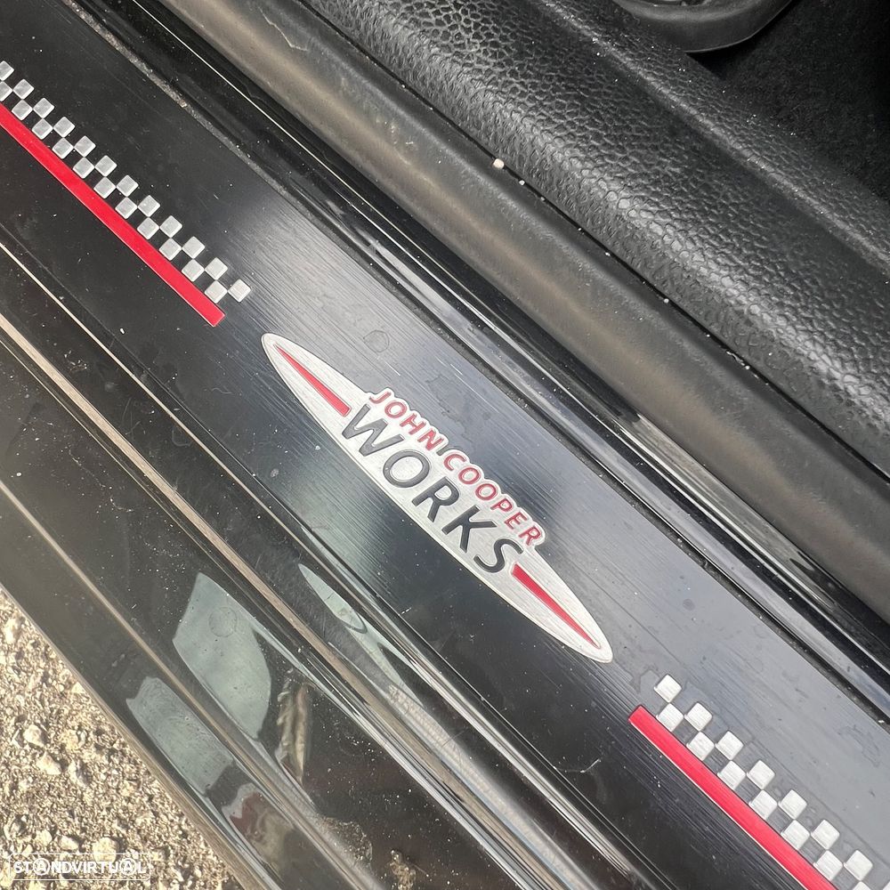 MINI 5 Portas One D - 16