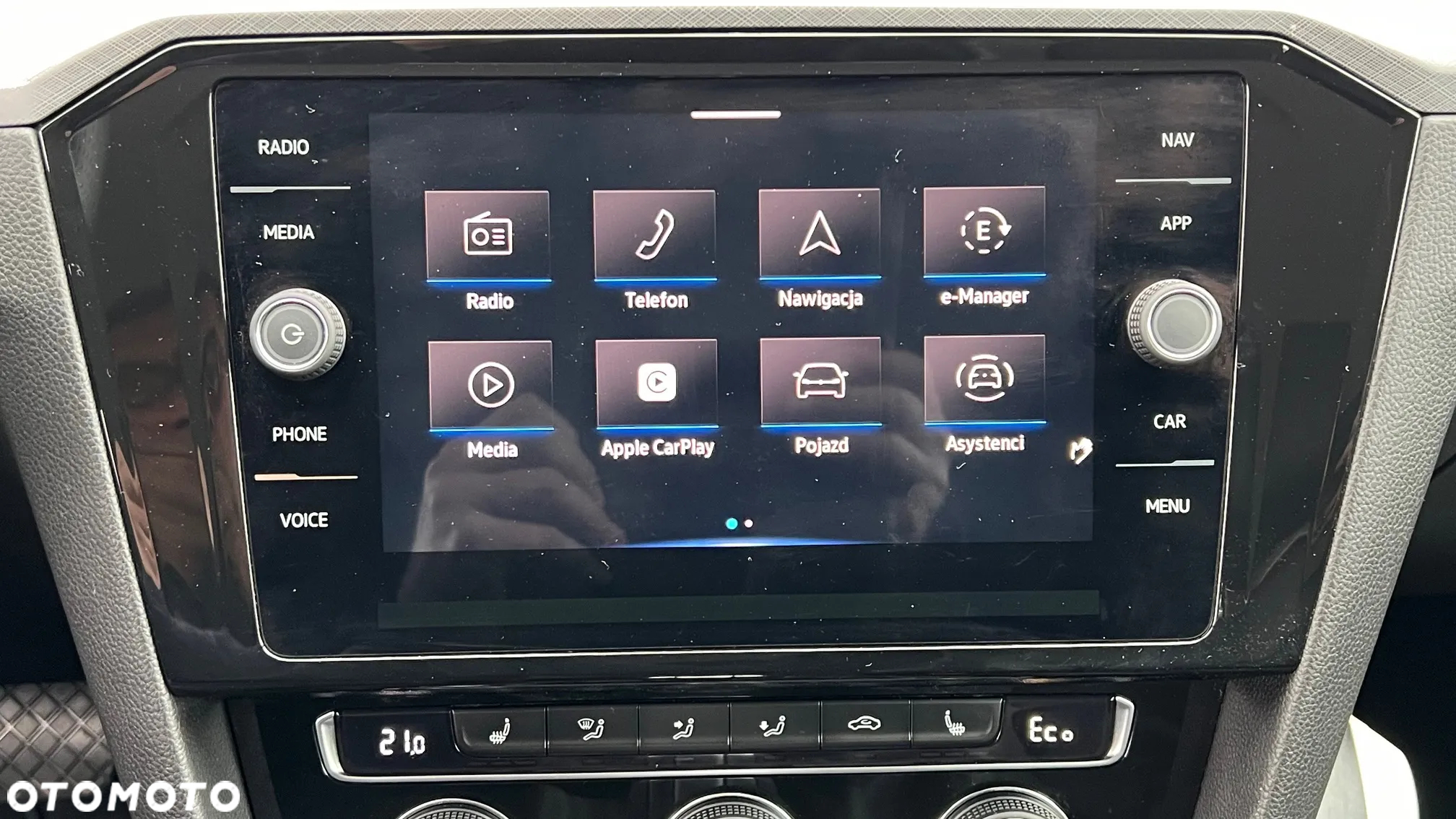 Volkswagen Passat - 15
