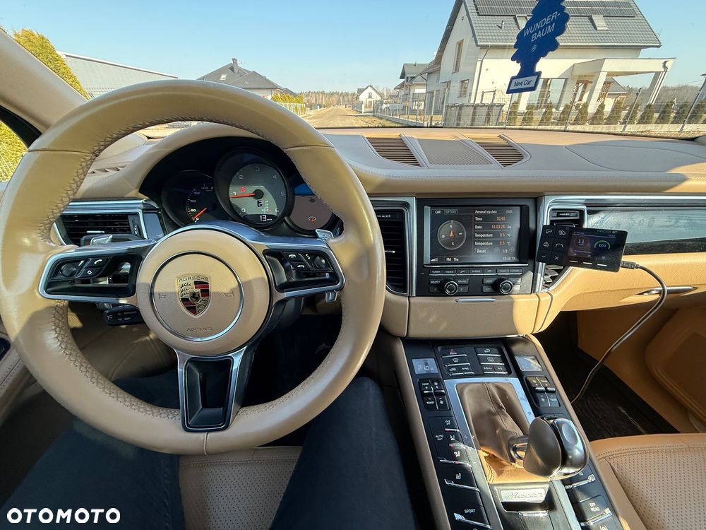 Porsche Macan - 11