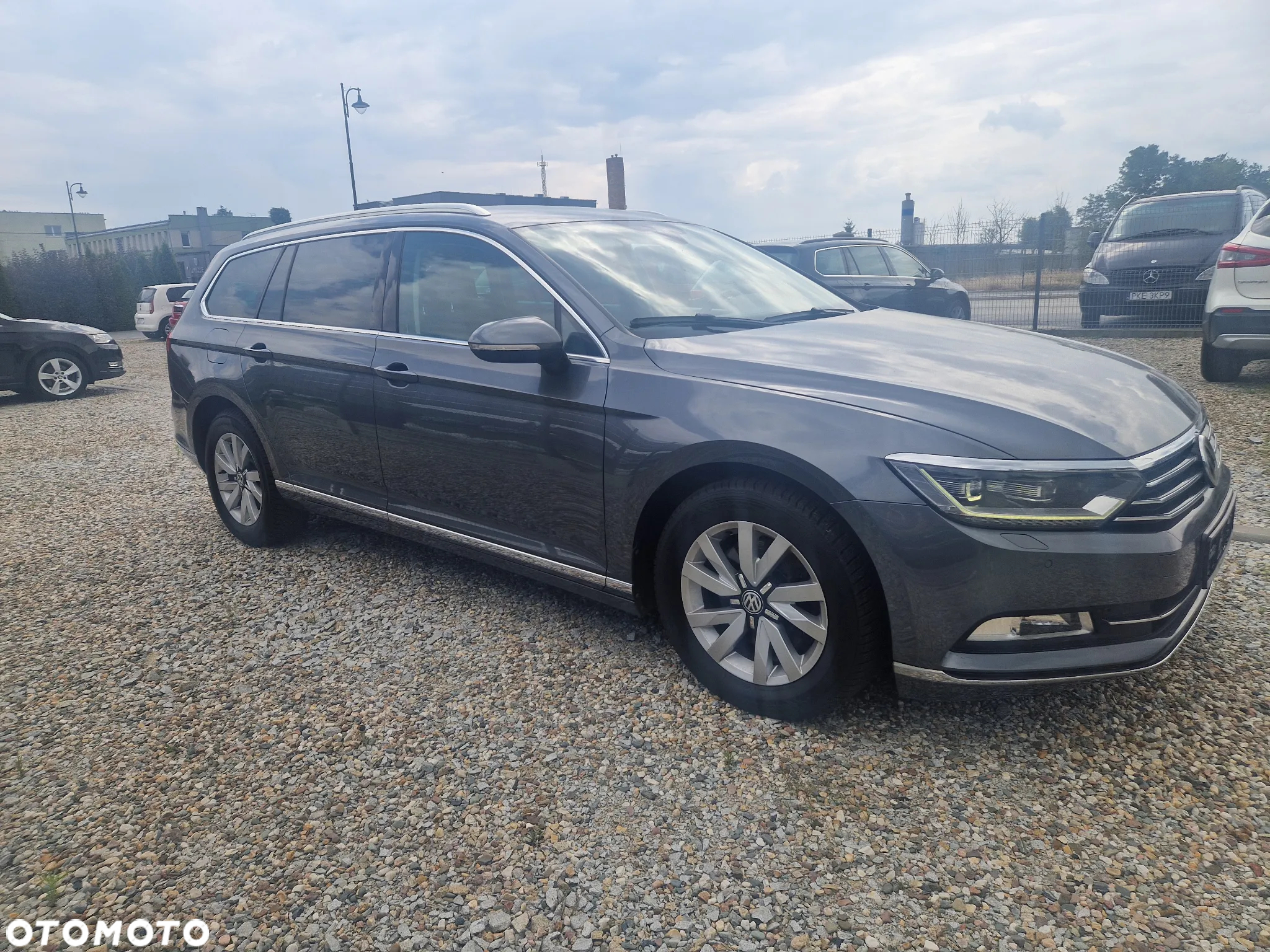 Volkswagen Passat Variant 2.0 TDI SCR DSG Highline - 7