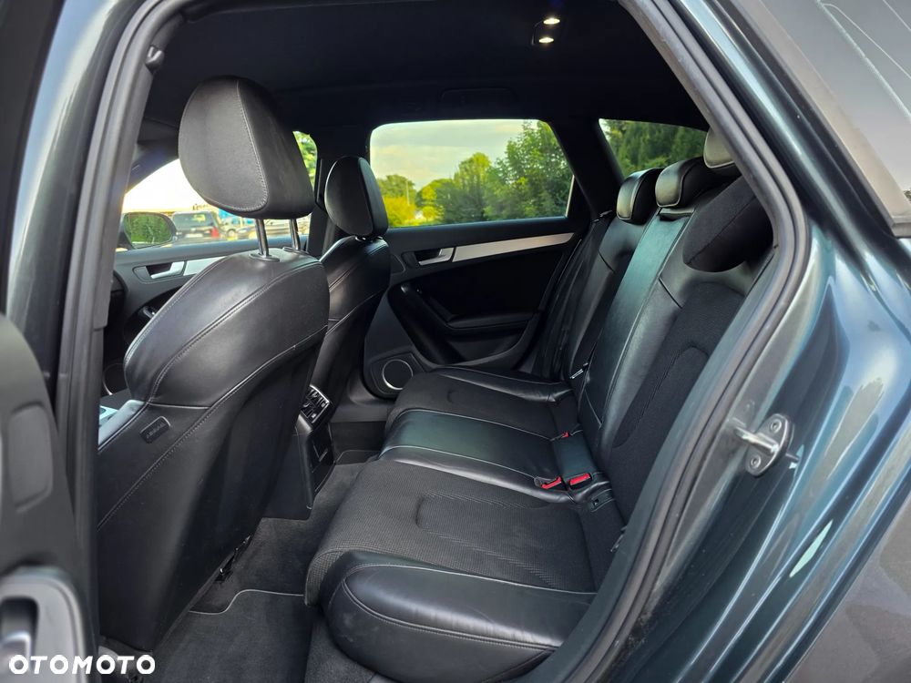 Audi A4 Avant 3.0 TDI DPF clean diesel quattro S tronic S line Sportpaket - 16