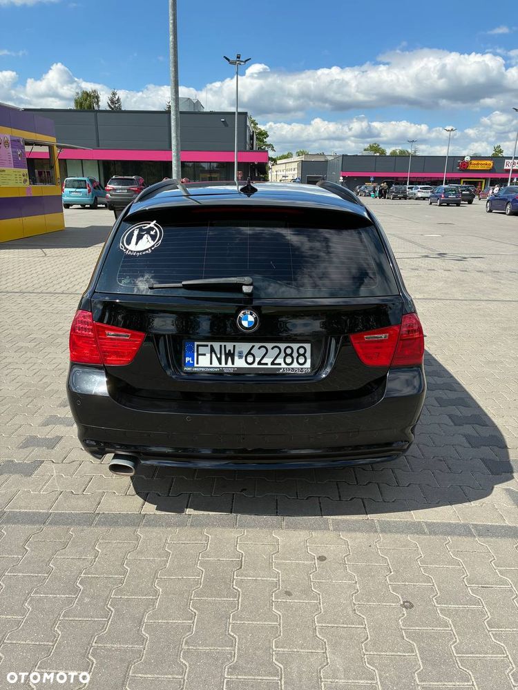 BMW Seria 3 318d - 10