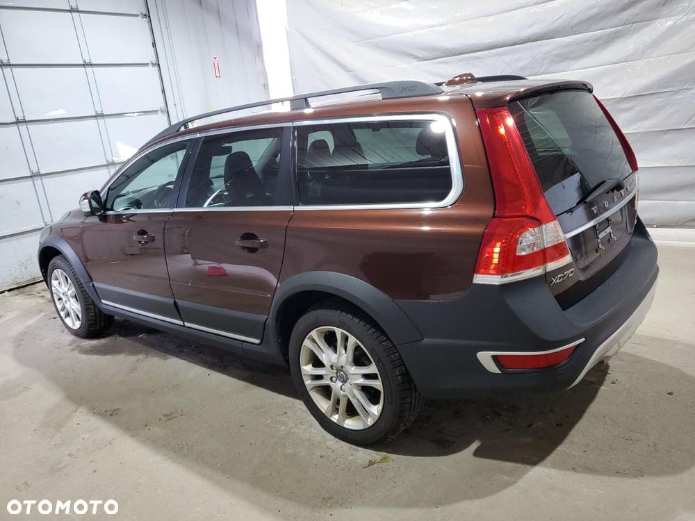 Volvo XC 70 - 3