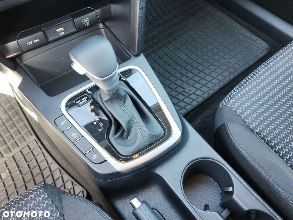 Kia Ceed 1.5 T-GDI M DCT - 16