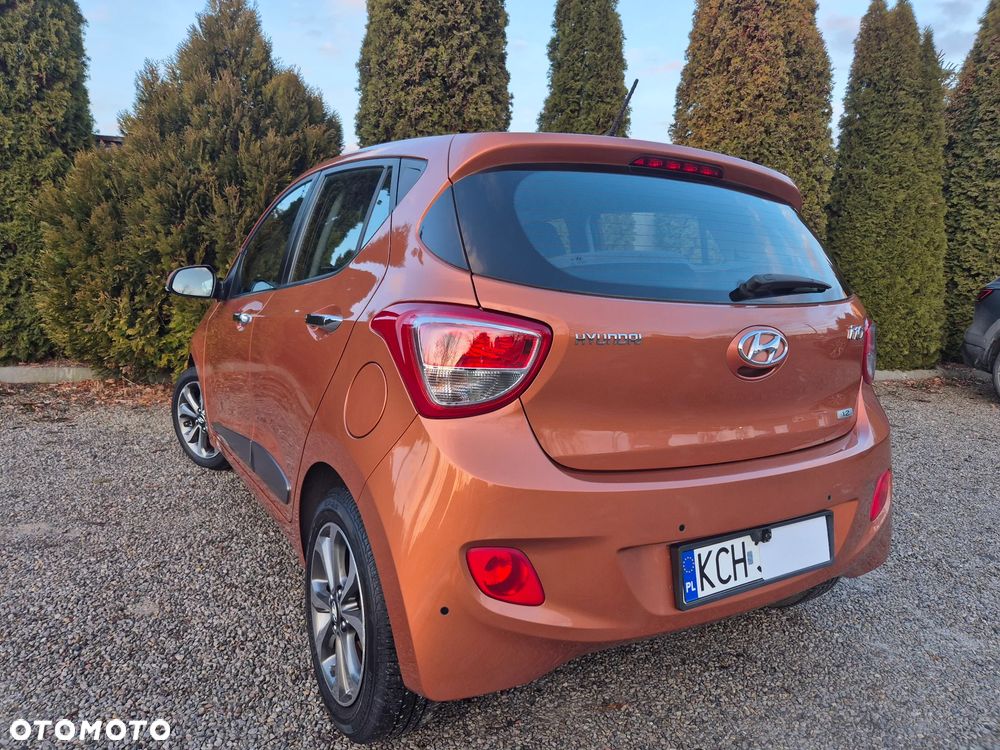 Hyundai i10 1.2 Fifa World Cup Edition - 25