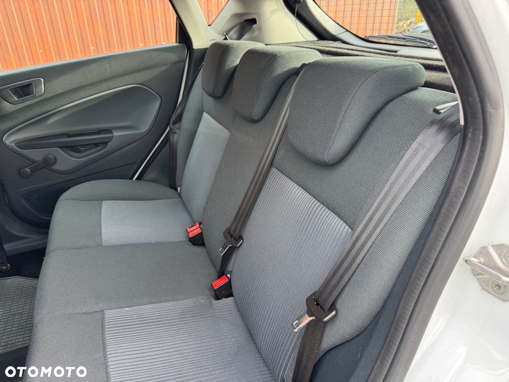 Ford Fiesta 1.25 Ambiente - 9