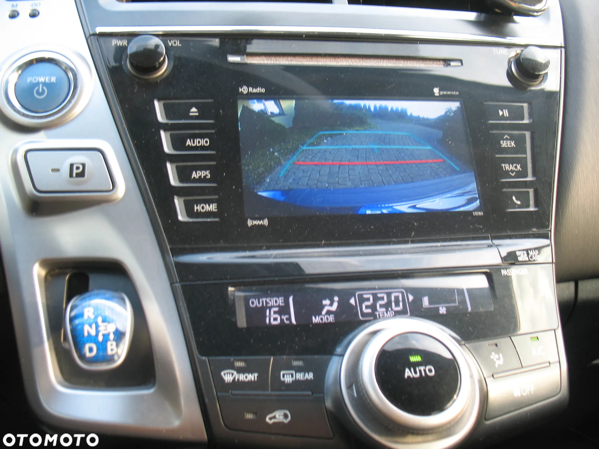 Toyota Prius+ (Hybrid) - 19