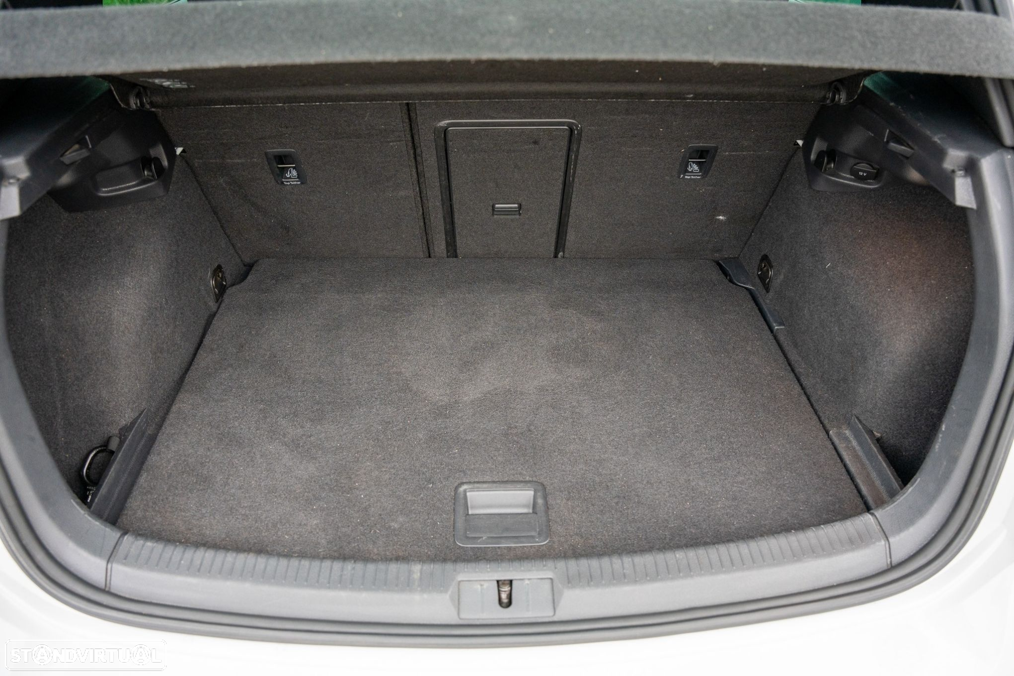VW Golf 2.0 TSI R DSG - 17