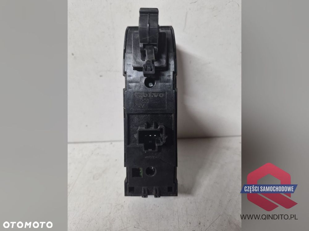 WŁĄCZNIK PRZEŁĄCZNIK PANEL SZYB PRAWY VOLVO FH4 - 3