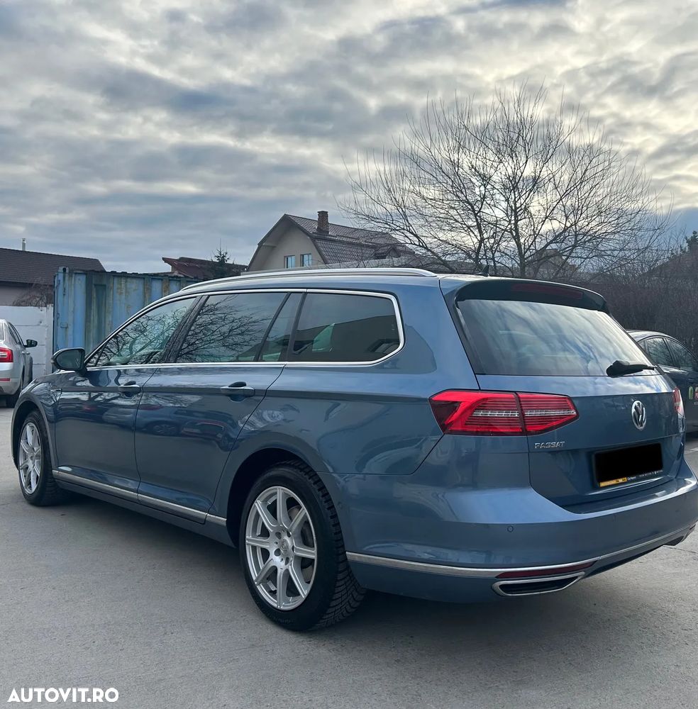 Volkswagen Passat 2.0 TDI DSG 4Motion Highline - 3