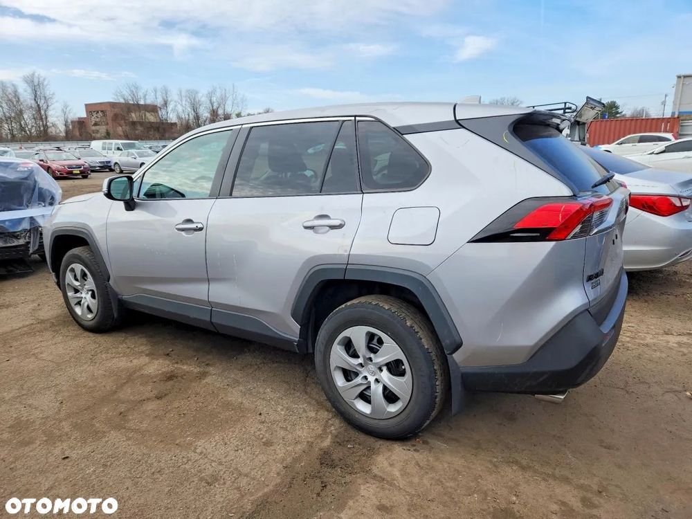 Toyota RAV4 - 2