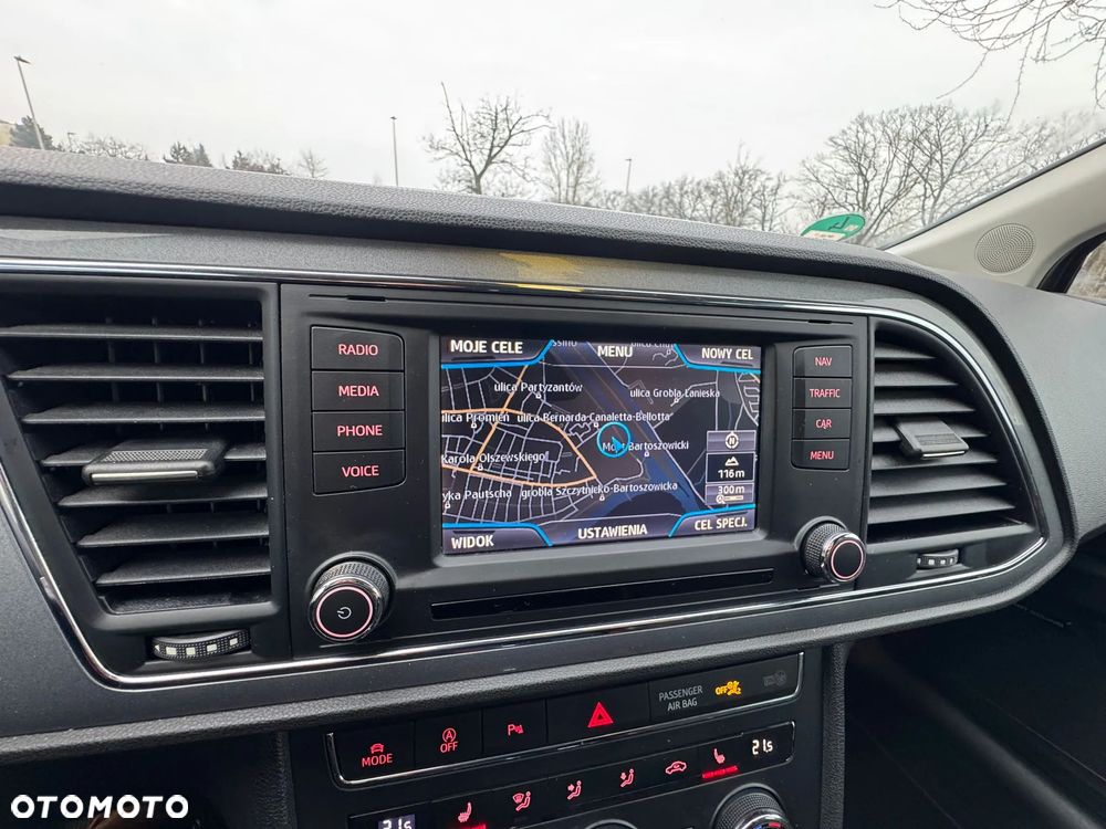 Seat Leon 1.8 TSI Start&Stop DSG FR - 23