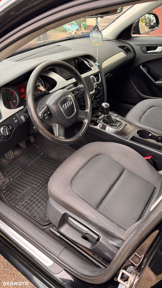 Audi A4 Limousine 2.0 TDI - 6