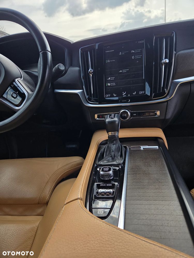 Volvo V90 Cross Country D5 SCR AWD - 2