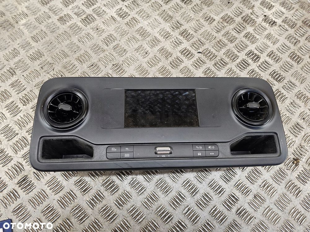 radio wyswietlacz panel radia mercedes sprinter 907 910 a9079001703 - 1