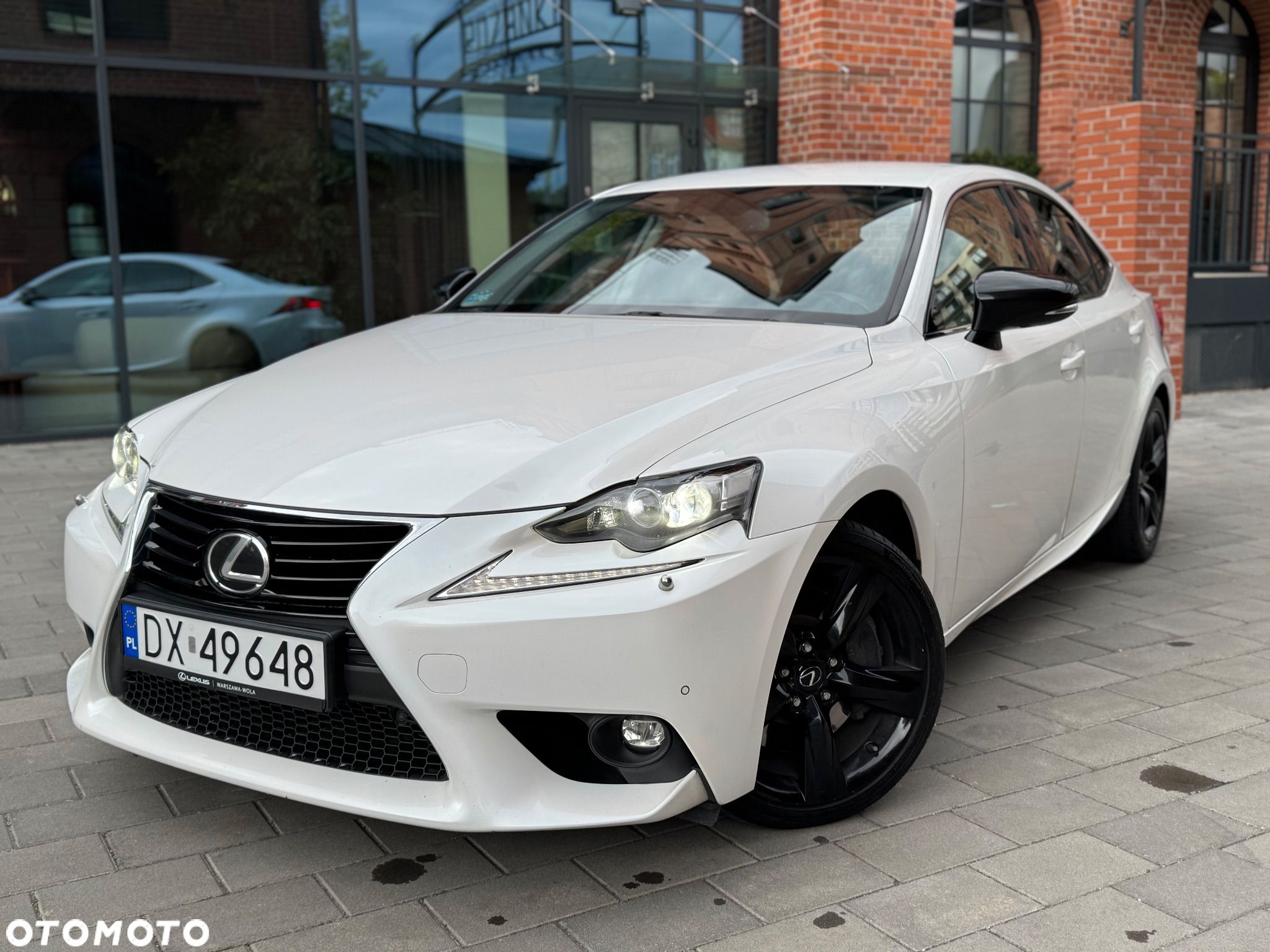 Lexus IS 200t / 300 Elegance - 1