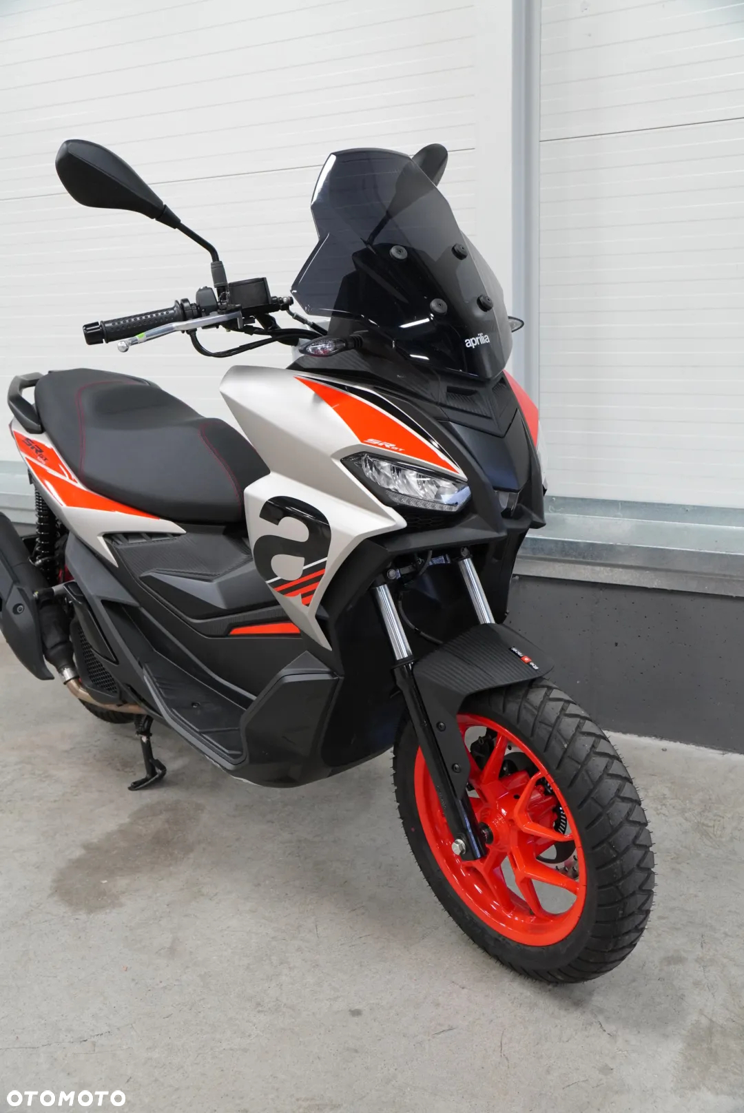 Aprilia SR - 9