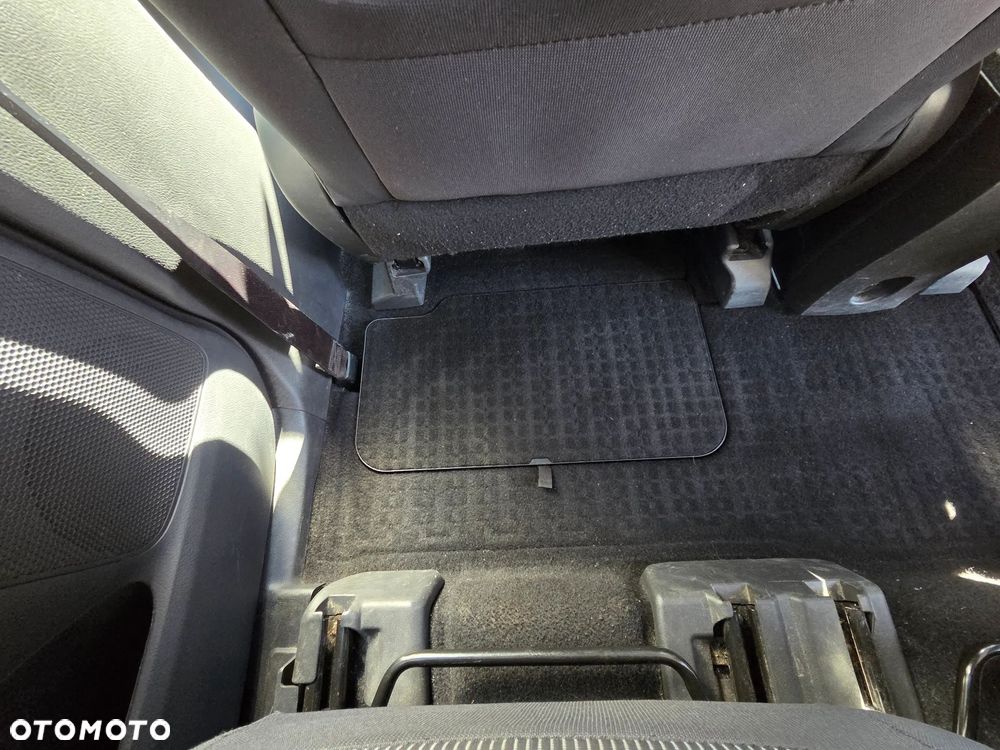 Toyota Verso 1.8 Premium EU6 - 35