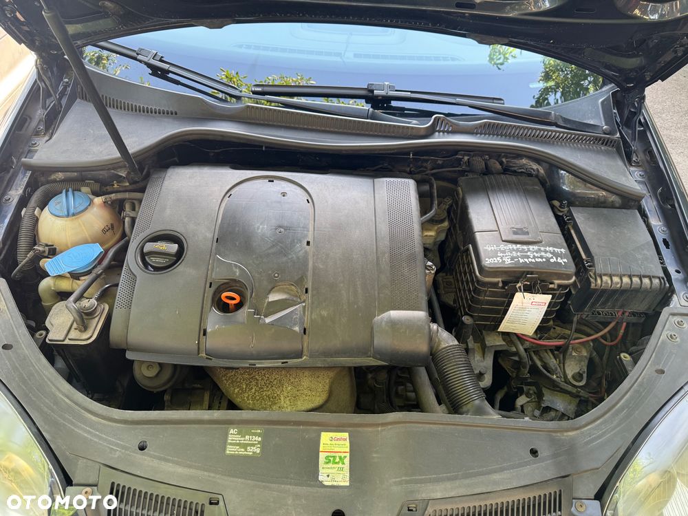 Volkswagen Golf 1.4 FSI Comfortline - 24