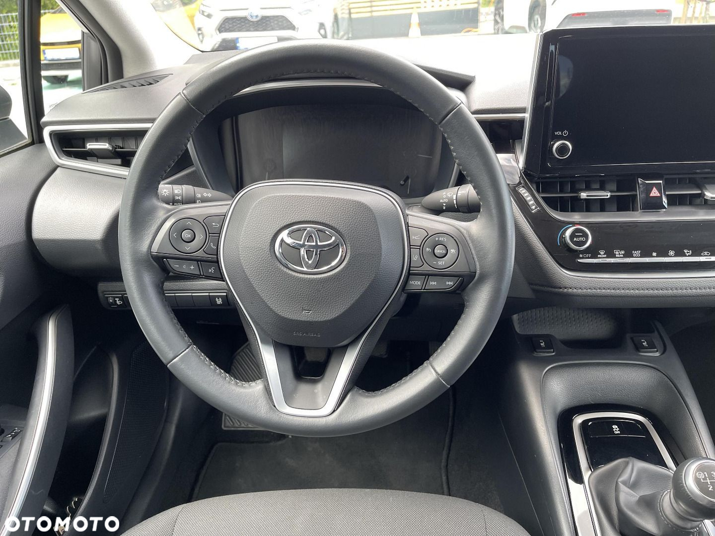Toyota Corolla - 11