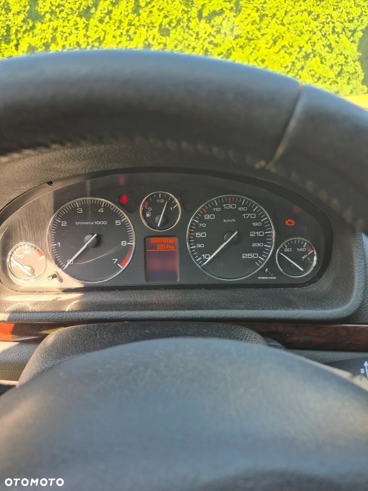 Peugeot 407 2.0 Premium - 8