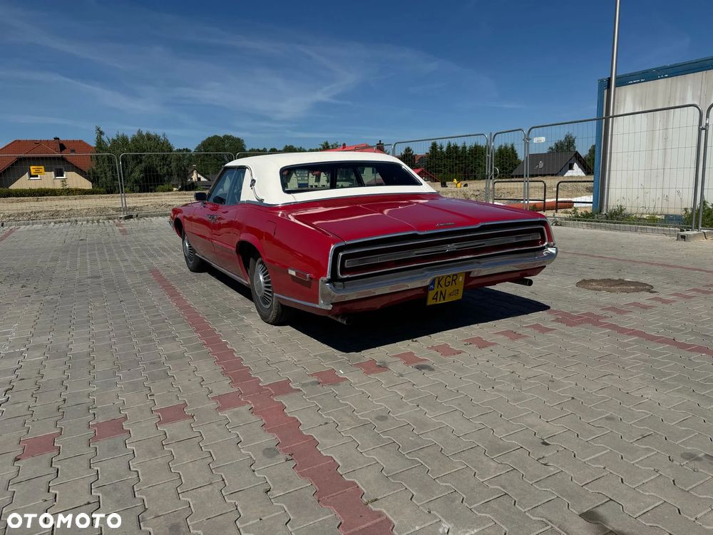 Ford Thunderbird - 2