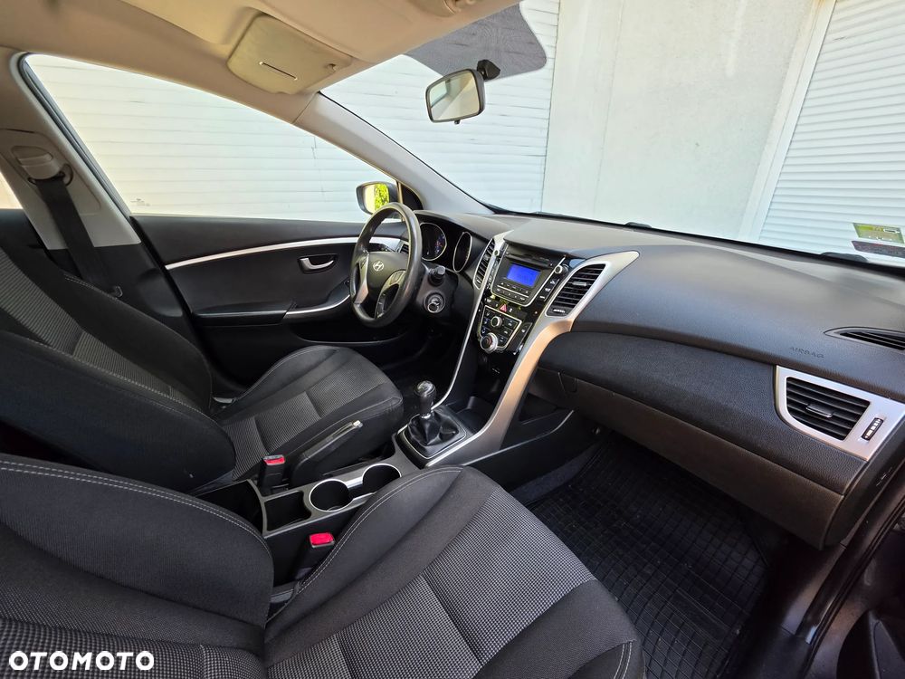 Hyundai i30 1.6 CRDi Classic - 8
