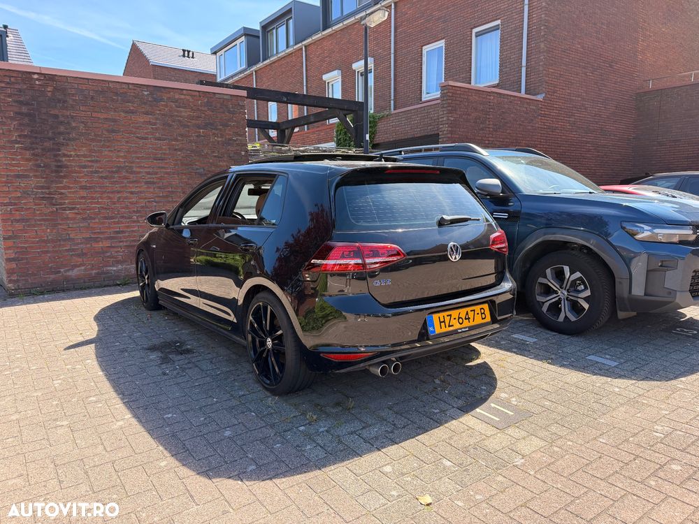 Volkswagen Golf Standard - 3