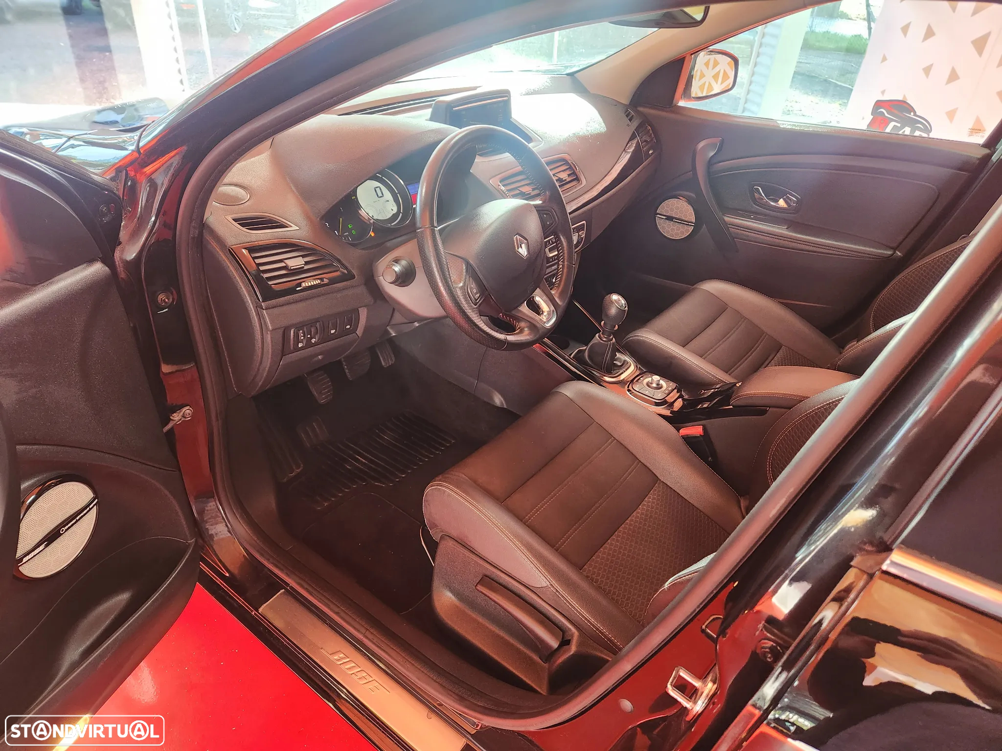 Renault Mégane Sport Tourer ENERGY dCi 130 BOSE EDITION - 9