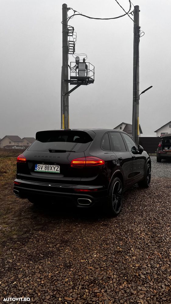 Porsche Cayenne 3.0 L - 9
