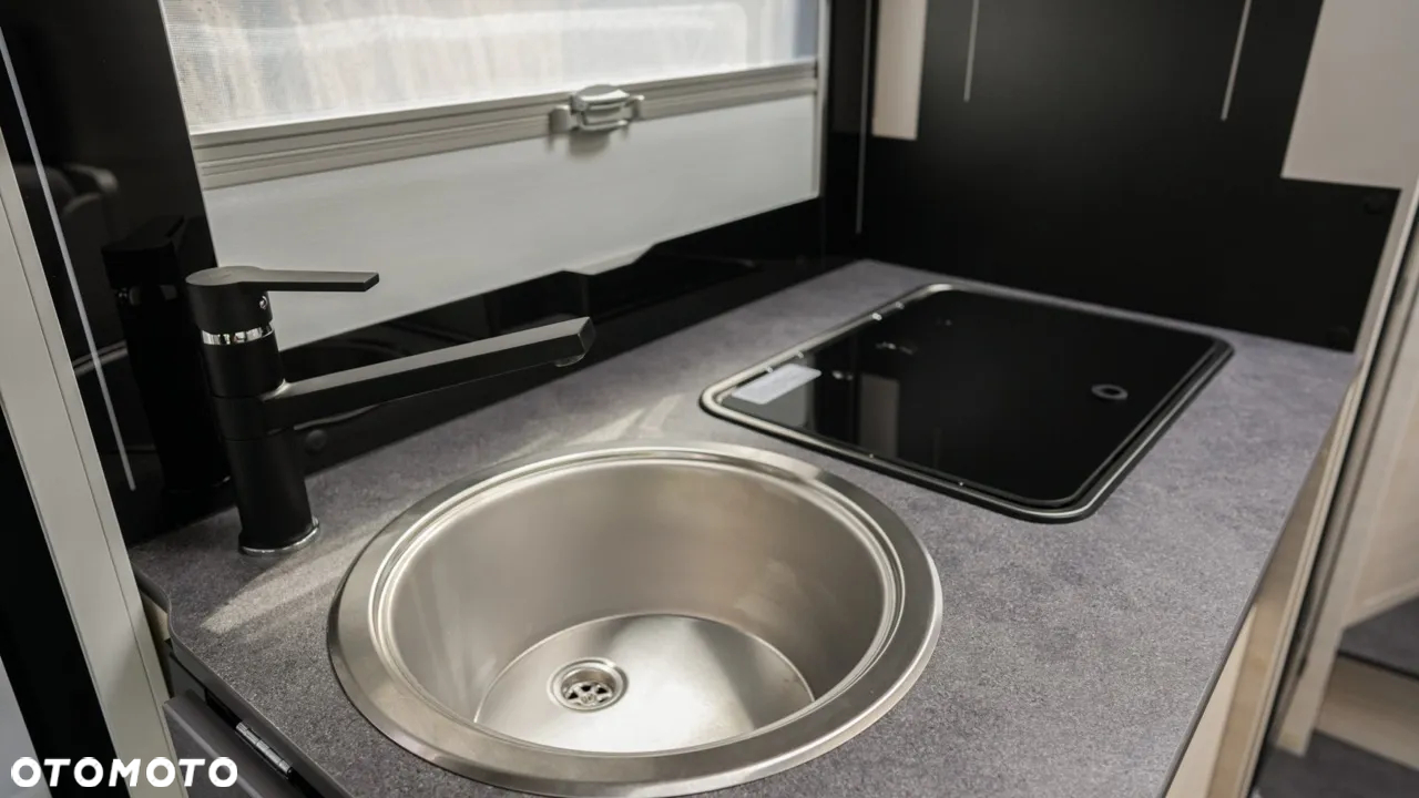 Ford Chausson 627 GA Titanium Ultimate - 14