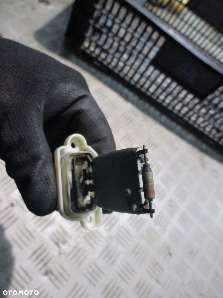 REZYSTOR DMUCHAWY OPORNICA FORD C-MAX - 4