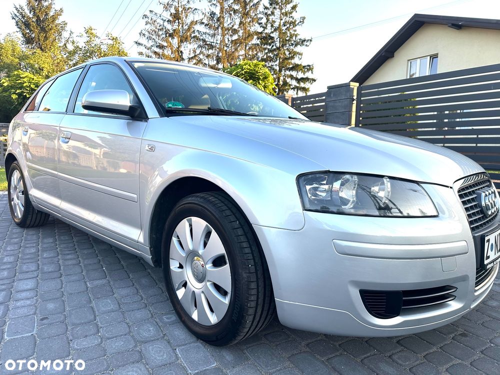 Audi A3 Sportback - 16