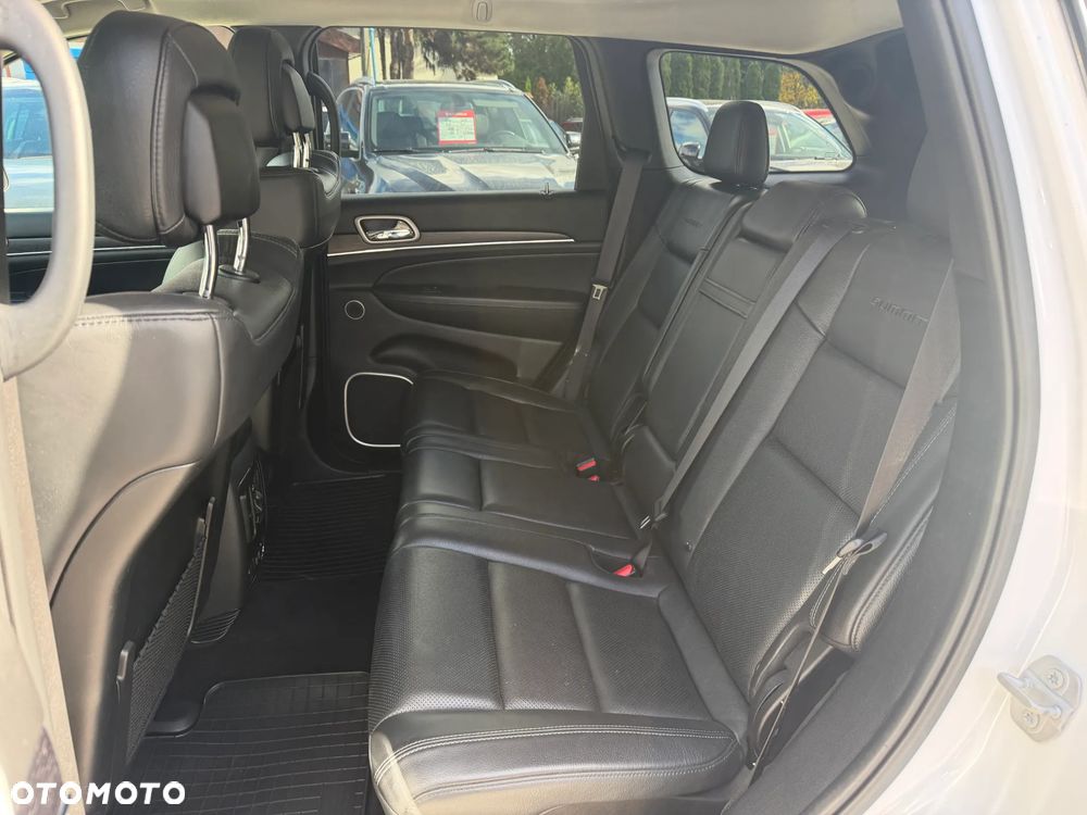 Jeep Grand Cherokee - 21