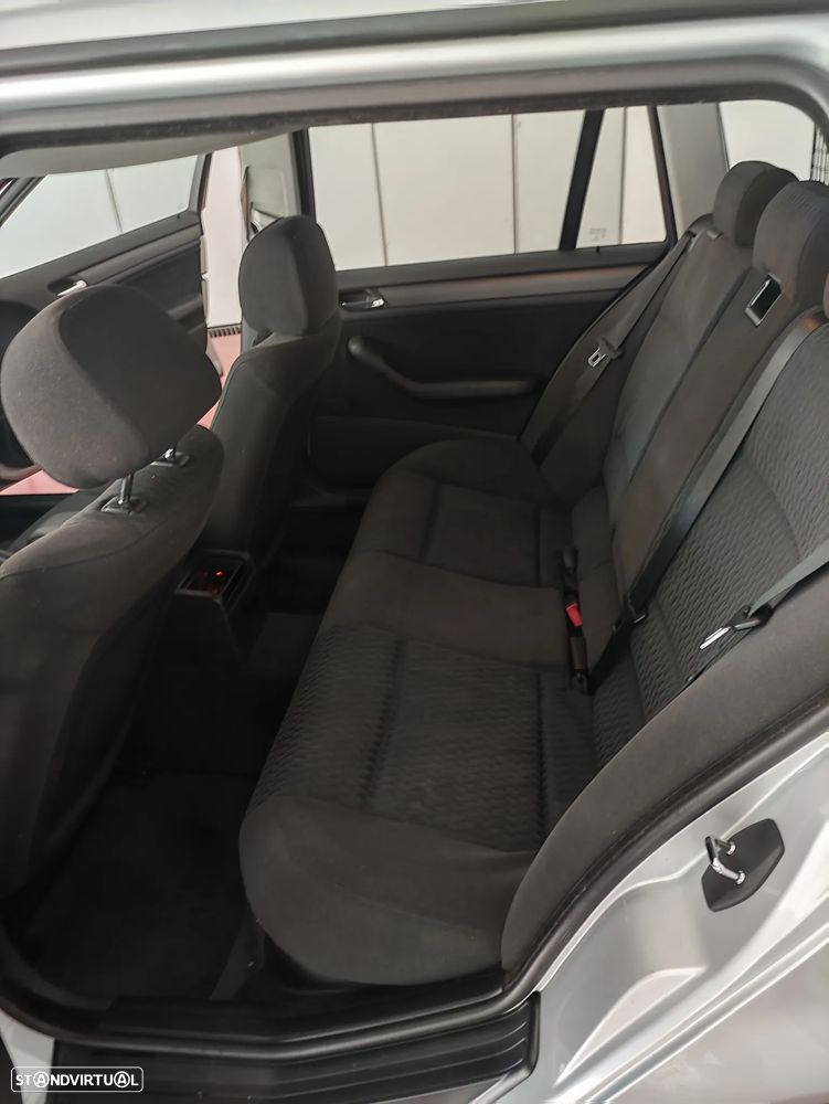 BMW 320 d Touring - 7