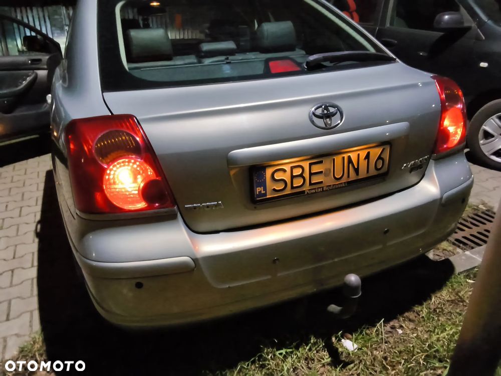 Toyota Avensis 2.0 VVT-i Prestige - 29