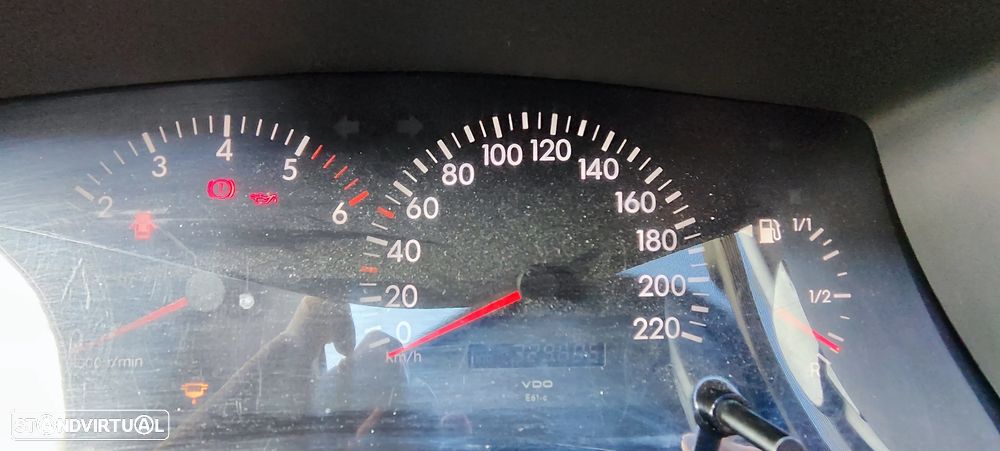 Toyota Corolla 2.0 D-4D Sol - 10