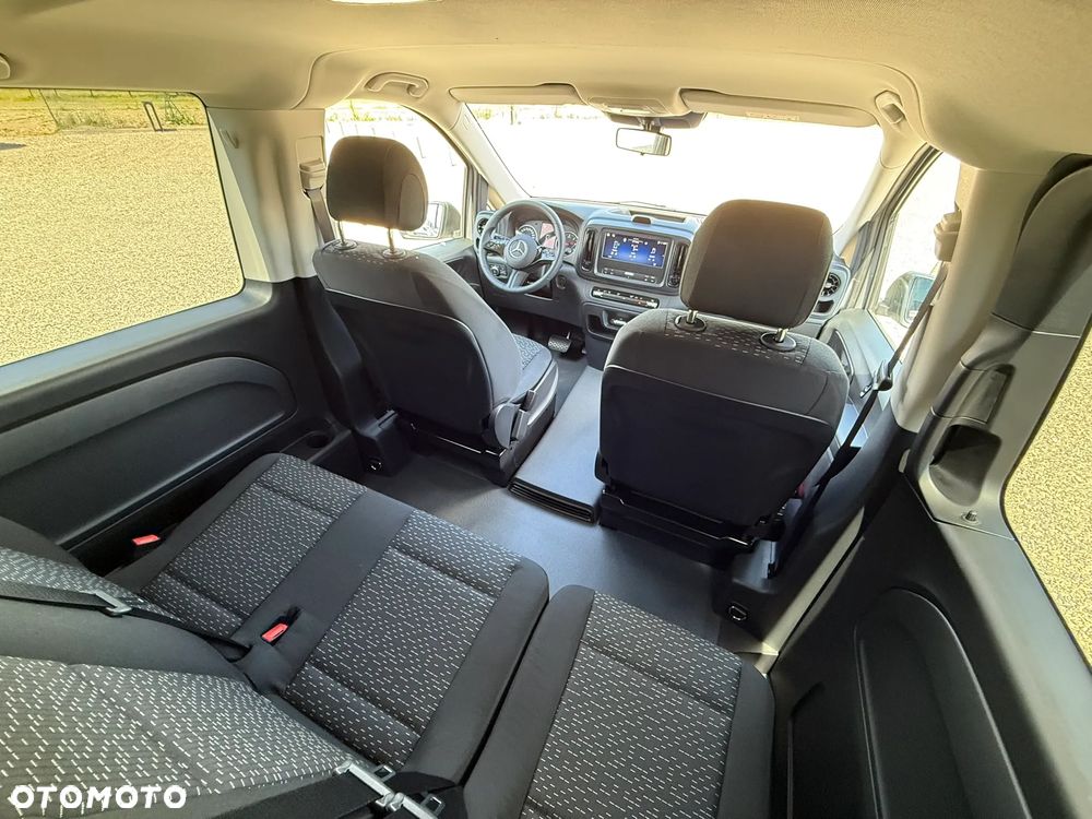 Mercedes-Benz Vito - 32