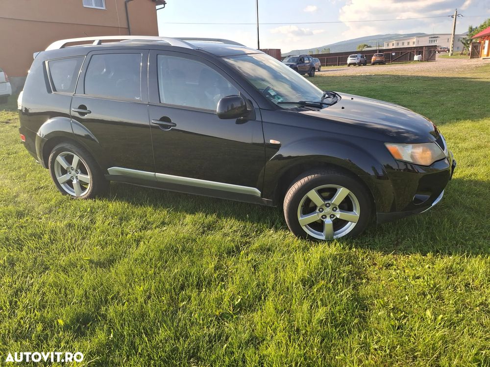 Mitsubishi Outlander - 6