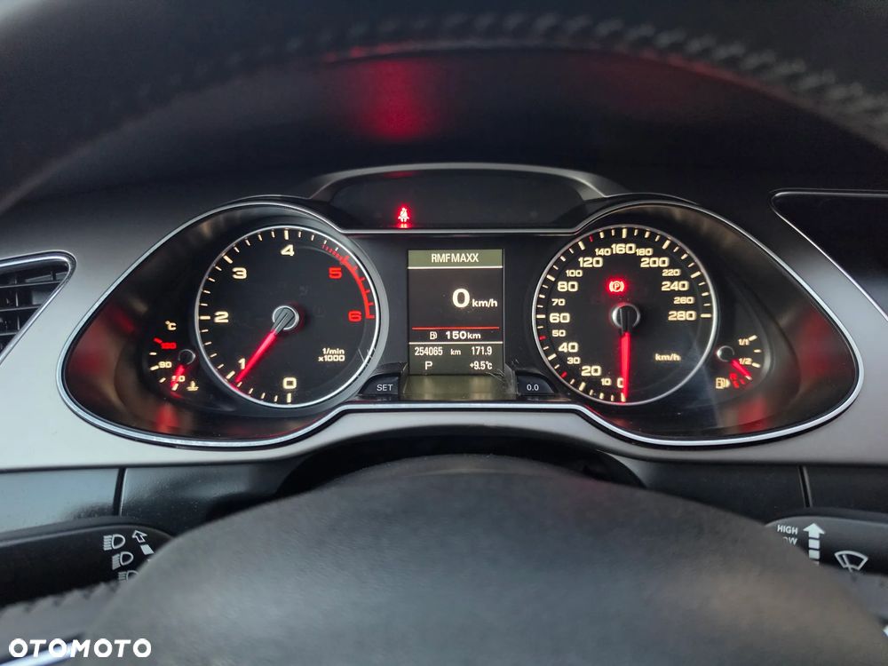 Audi A4 Avant 2.0 TDI Quattro S tronic - 22