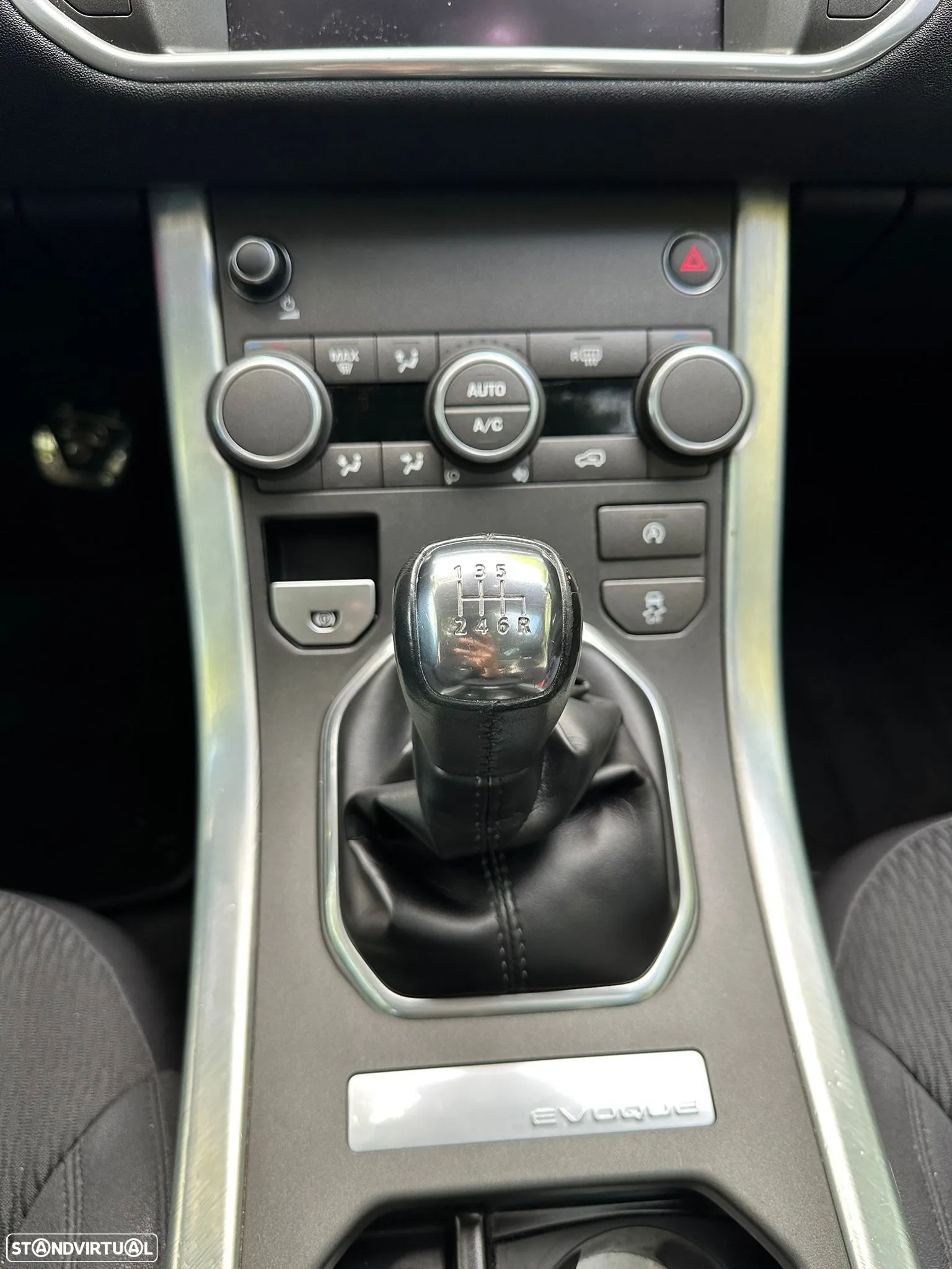 Land Rover Range Rover Evoque TD4 SE - 16