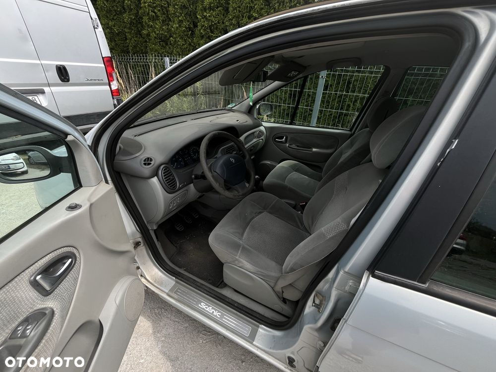 Renault Scenic - 6